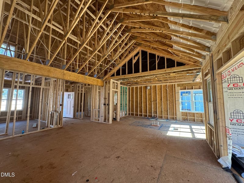 935 Lynch Rd, Selma, NC 27576