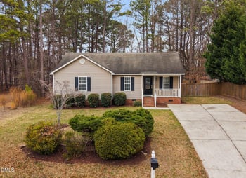 935 Willhaven Dr, Fuquay Varina, NC 27526