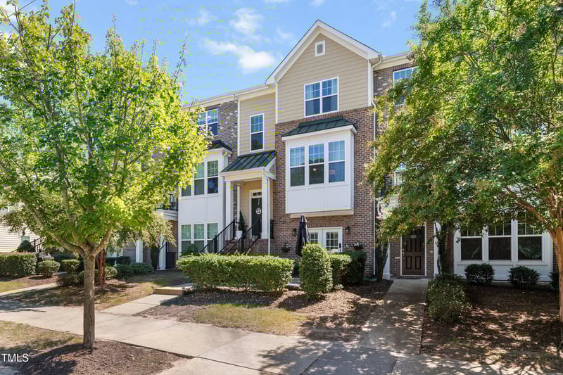 9352 Wooden Rd, Raleigh, NC 27617