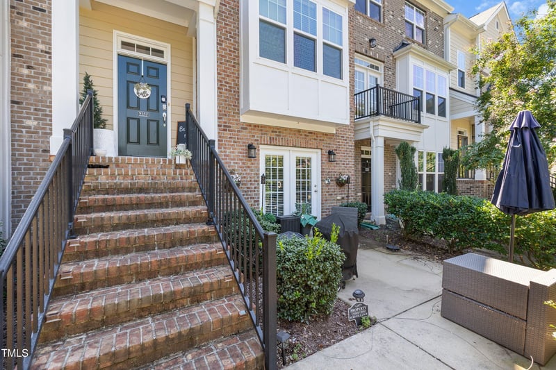 9352 Wooden Rd, Raleigh, NC 27617