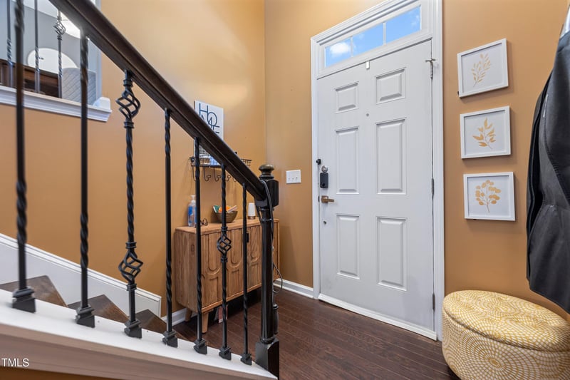 9352 Wooden Rd, Raleigh, NC 27617