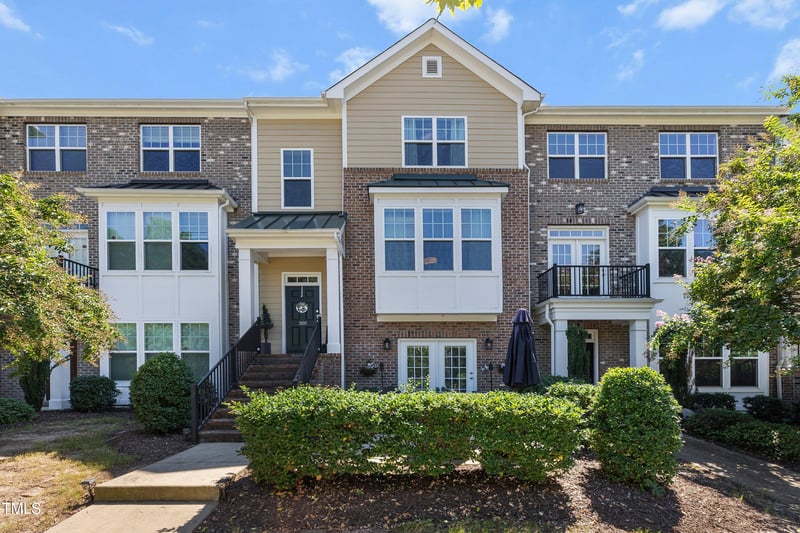 9352 Wooden Rd, Raleigh, NC 27617