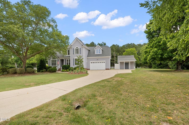 9356 Wakefields Oak Grove Dr, Zebulon, NC 27597