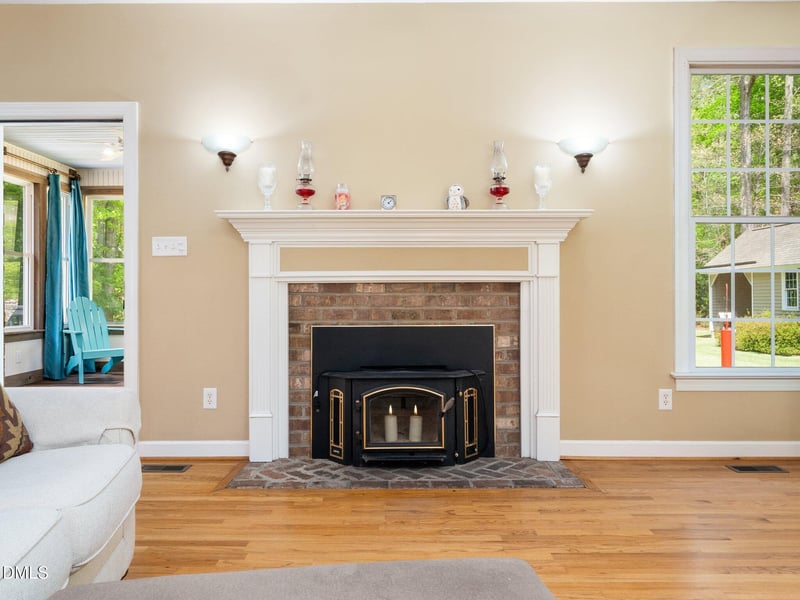 936 Elbridge Dr, Raleigh, NC 27603