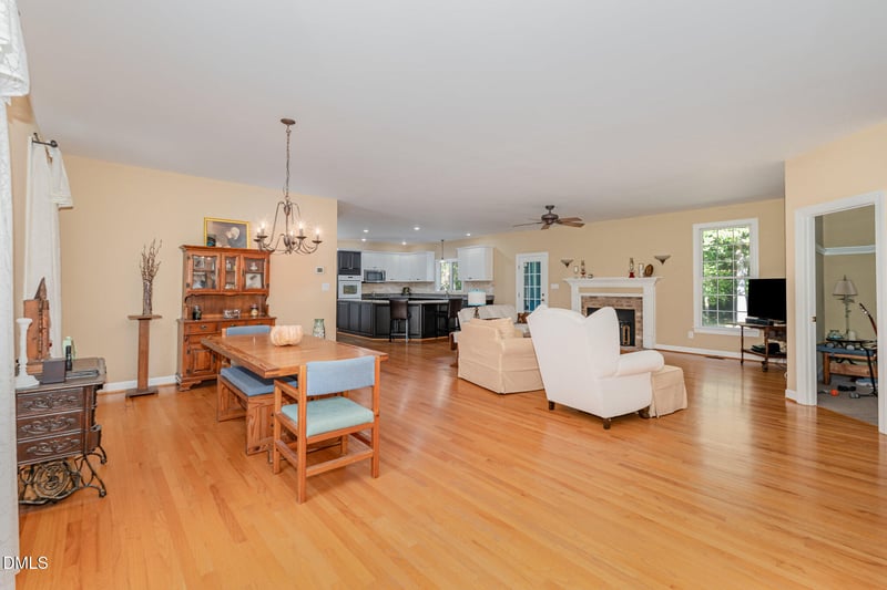936 Elbridge Dr, Raleigh, NC 27603