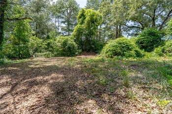 936 Fleetwood Dr, Fayetteville, NC 28305