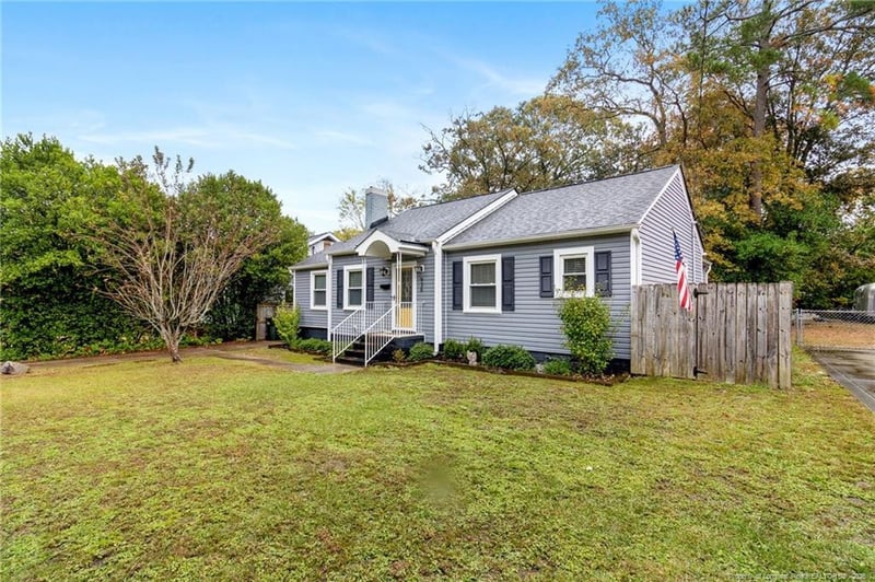 936 Mckimmon Rd, Fayetteville, NC 28303