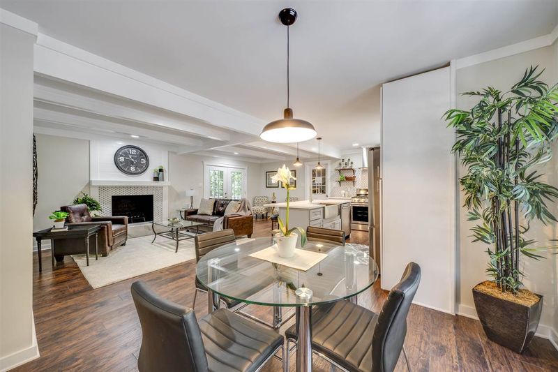 936 Northbrook Dr, Raleigh, NC 27609