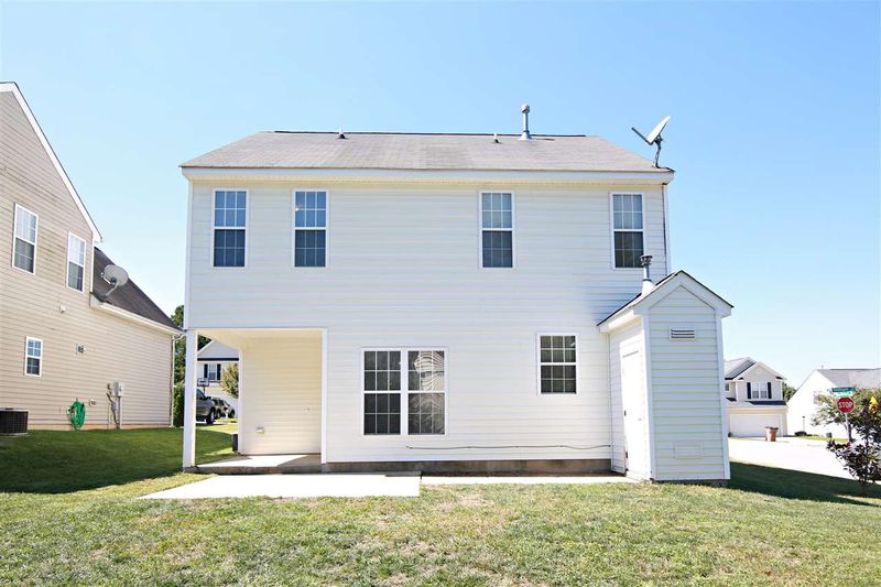 936 Southgate Dr, Raleigh, NC 27610