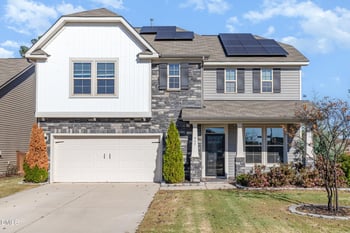 937 Golden Plum Ln, Zebulon, NC 27597