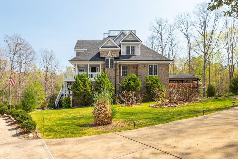 938 Cokesbury Rd, Fuquay Varina, NC 27526