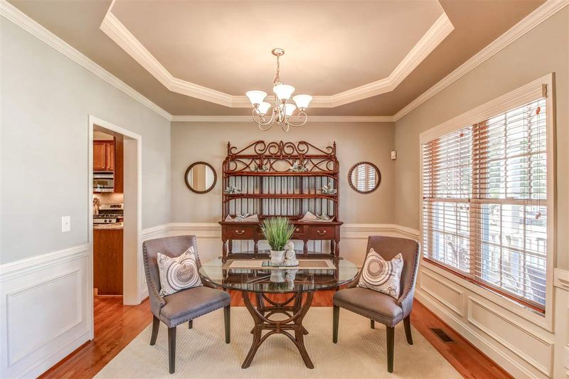 938 Lukestone Dr, Fuquay Varina, NC 27526