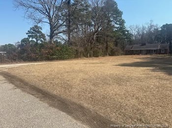 938 Pamalee Dr, Fayetteville, NC 28303