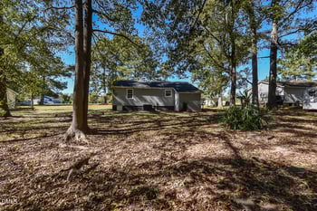 939 Cheves Rd, Zebulon, NC 27597