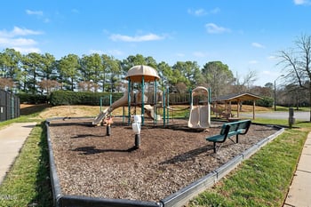 939 Ileagnes Rd, Raleigh, NC 27603