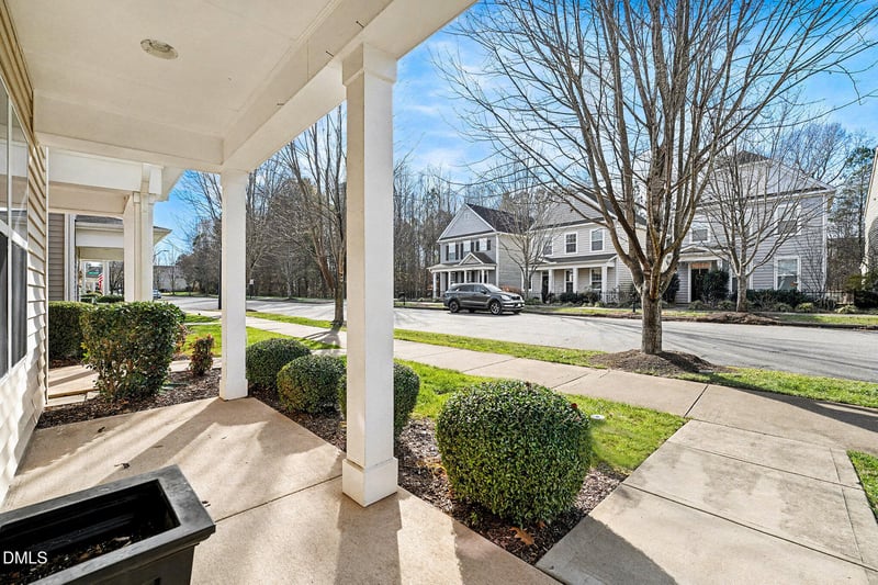 939 Ileagnes Rd, Raleigh, NC 27603