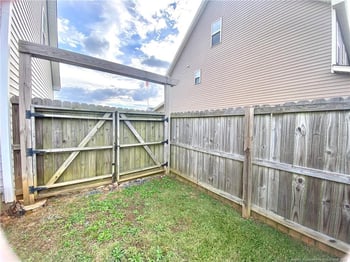 939 Ronald Reagan Dr, Fayetteville, NC 28311