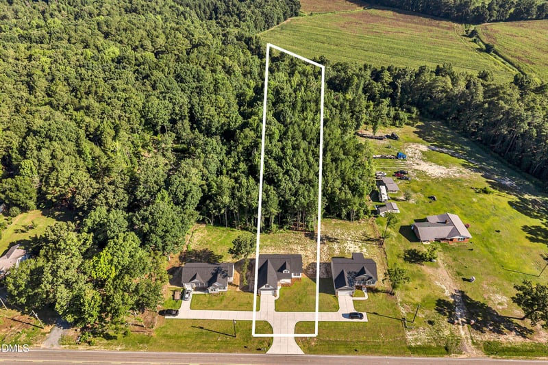 9398 Nc 27 , Lillington, NC 27546