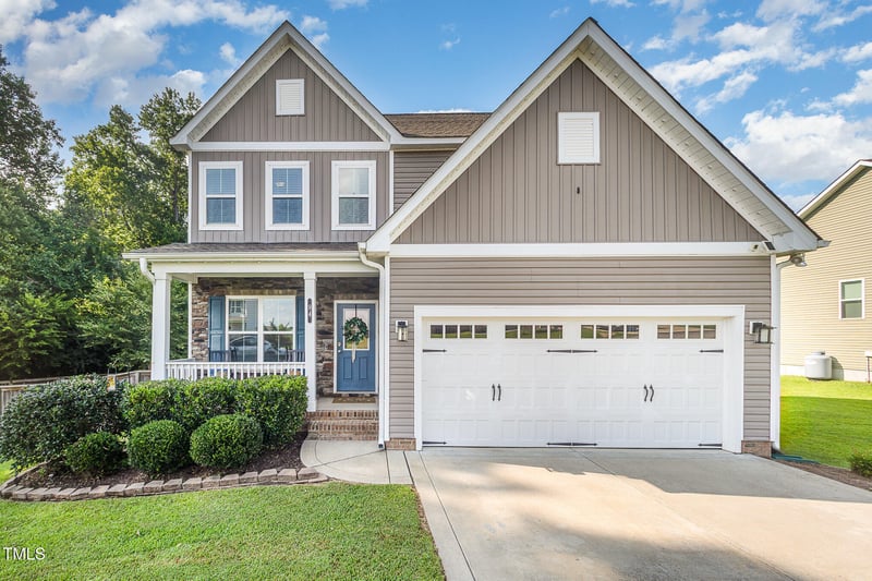 94 Avery Pond Dr, Fuquay Varina, NC 27526