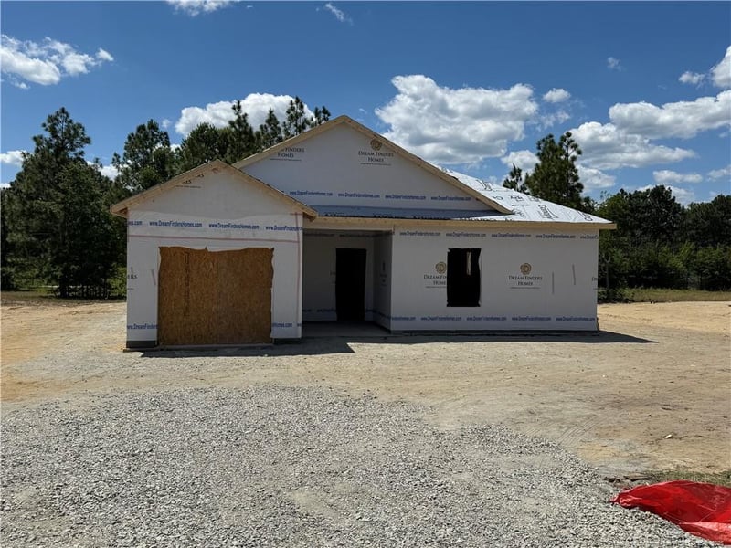 94 Blossom Trl, Lillington, NC 27546