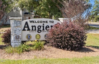 94 Cross St, Angier, NC 27501
