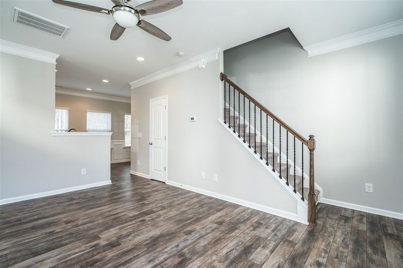 94 Crownview Ct, Clayton, NC 27527