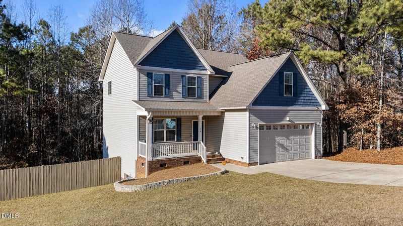 94 Diamond Creek Dr, Clayton, NC 27520