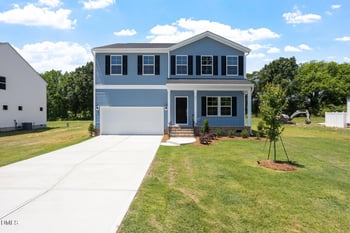 94 Harriette Ct #70, Lillington, NC 27546