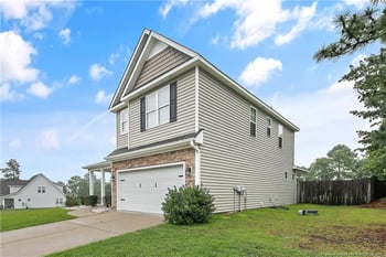 94 Heatherwood Dr, Lillington, NC 27546