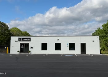 94 Lunker Ln, Holly Springs, NC 27540