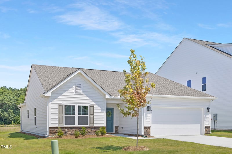 94 Mable Ct #16, Lillington, NC 27546