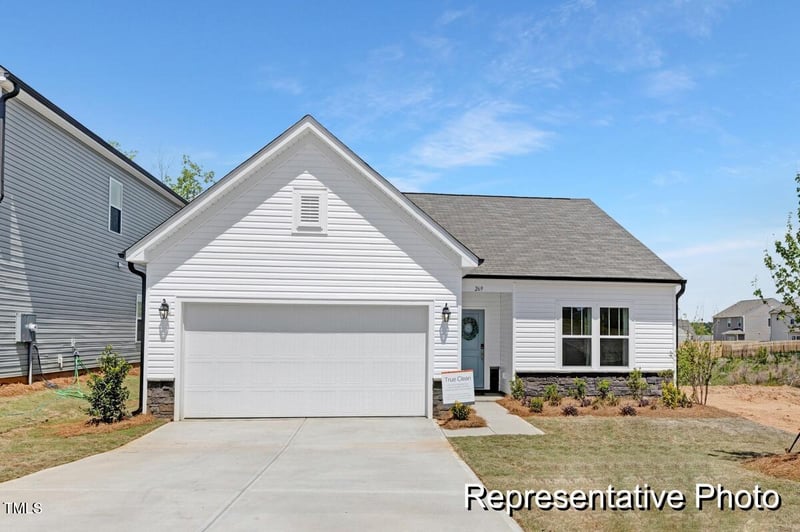 94 Mable Ct, Lillington, NC 27546