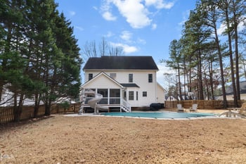 94 Normandy Dr, Clayton, NC 27527