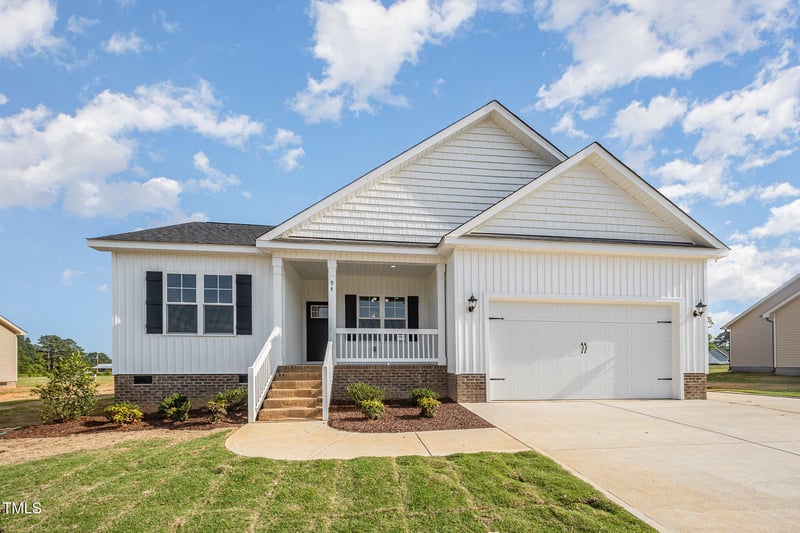 94 Royal Ave, Selma, NC 27576