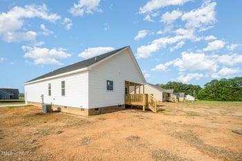 94 Royal Ave, Selma, NC 27576
