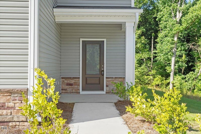 94 Taverners Ln, Angier, NC 27501