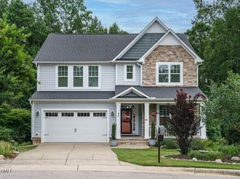 94 Woods Manor Ln, Clayton, NC 27527