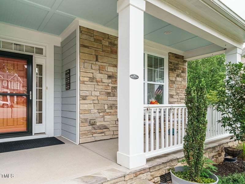 94 Woods Manor Ln, Clayton, NC 27527