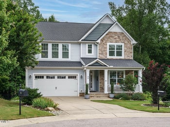 94 Woods Manor Ln, Clayton, NC 27527