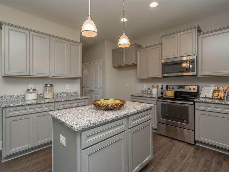 940 Burning Maple Ln, Mebane, NC 27302