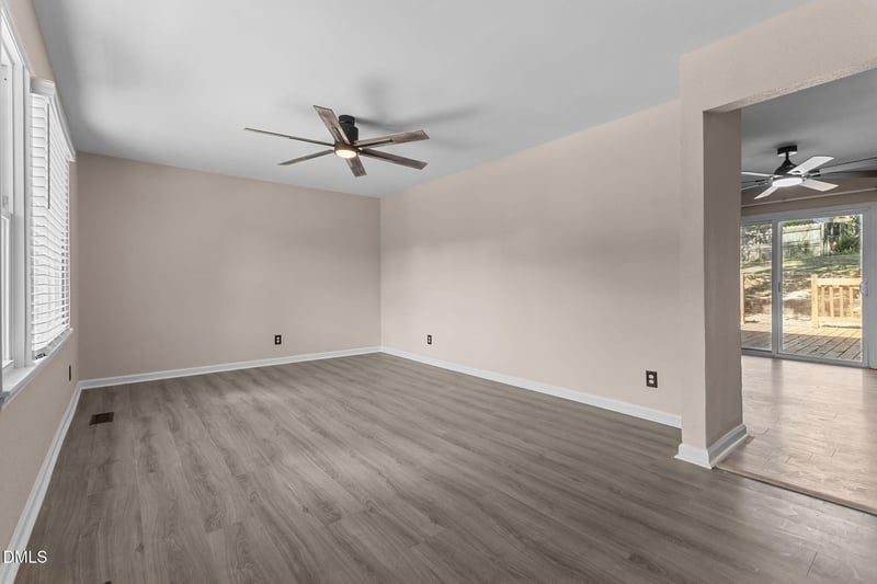 940 Carnegie Dr, Fayetteville, NC 28311