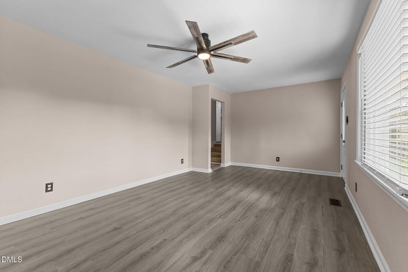 940 Carnegie Dr, Fayetteville, NC 28311