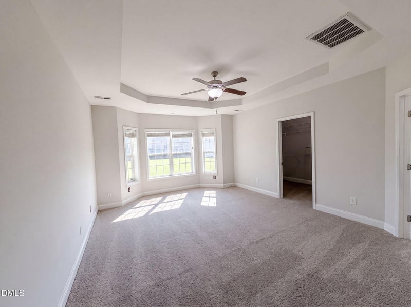 940 Pecan Grove Loop, Hope Mills, NC 28348