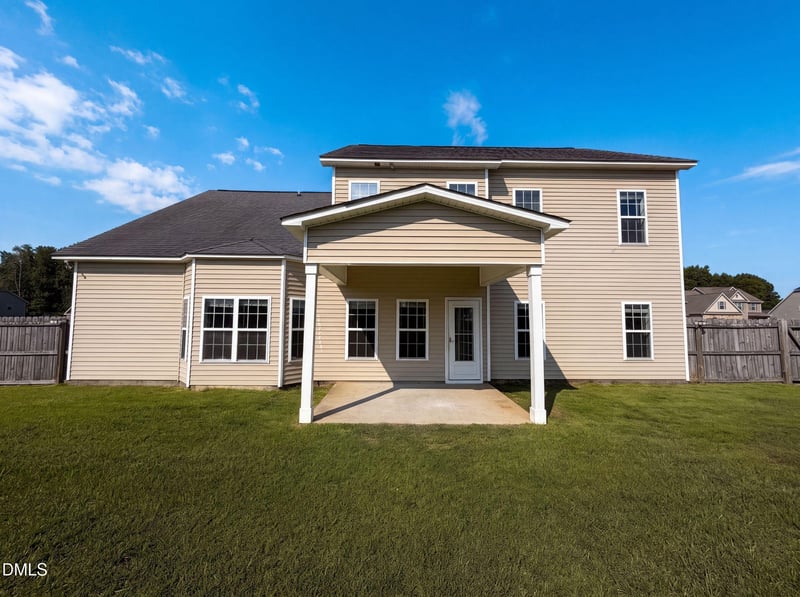 940 Pecan Grove Loop, Hope Mills, NC 28348