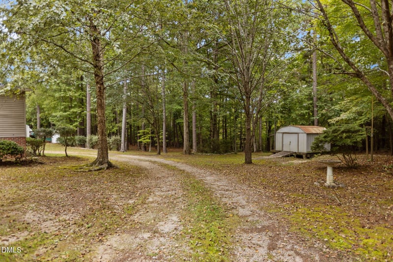 940 Richardson Rd, Zebulon, NC 27597