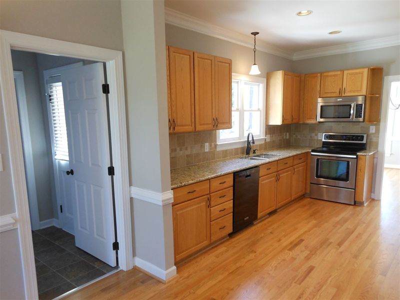 9401 Applewhite Rd, Wendell, NC 27591