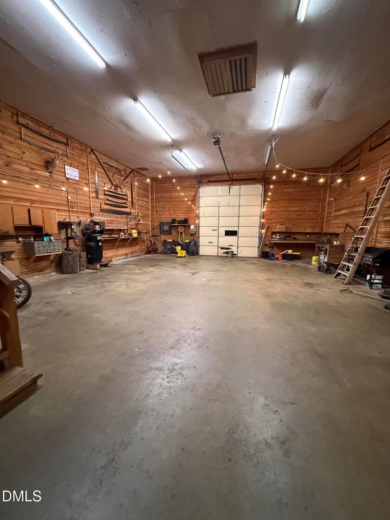 9402 Nc 87 , Pittsboro, NC 27312