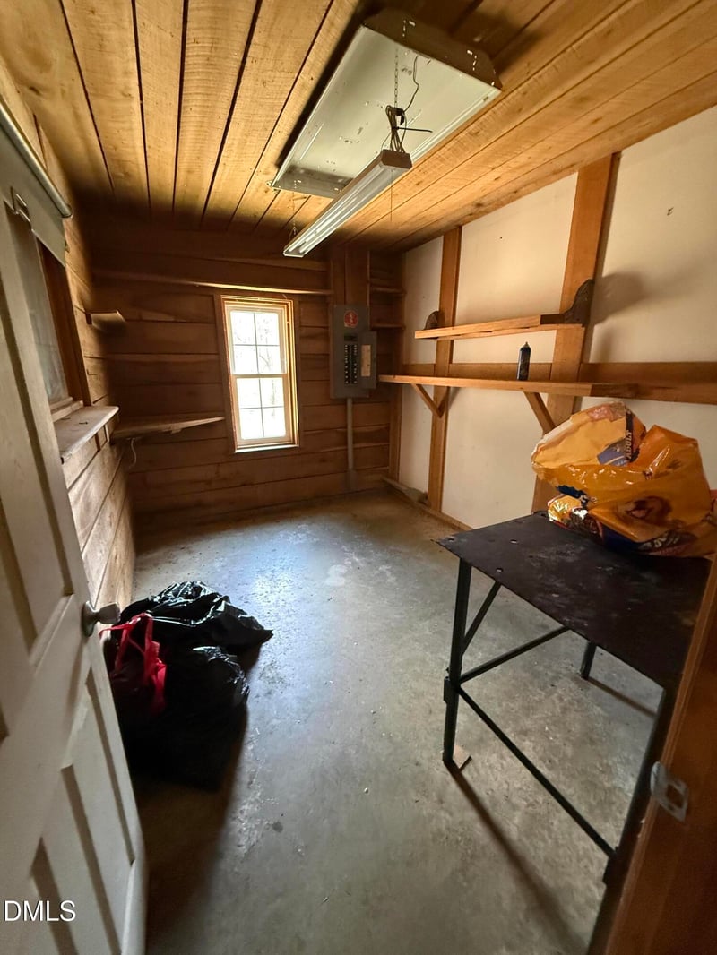9402 Nc 87 , Pittsboro, NC 27312