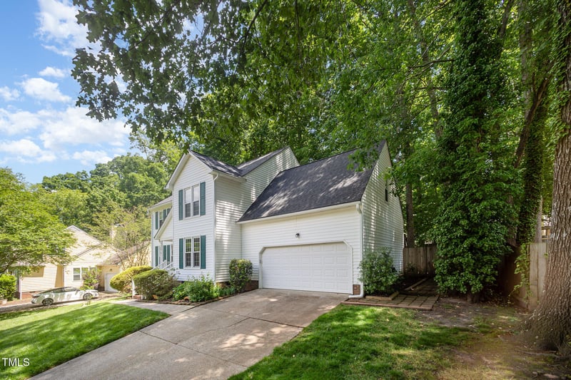 9408 Bells Valley Dr, Raleigh, NC 27617
