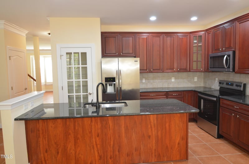 9412 Harvest Acres Ct, Raleigh, NC 27617